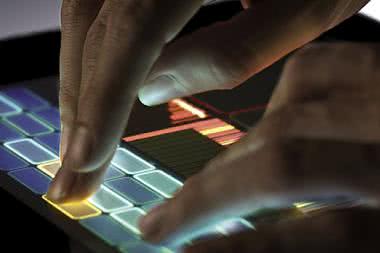 Świat dotyku: półprzewodnikowy sposób na touch panele