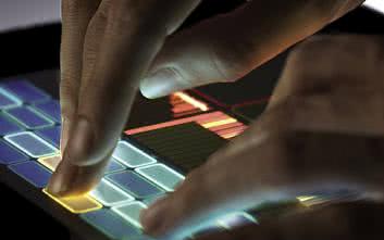 Świat dotyku: półprzewodnikowy sposób na touch panele
