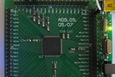 Mikrokontrolery Precision32. Tworzenie aplikacji krok po kroku. cz. 2