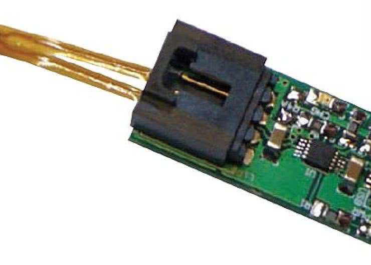 LiPo_833. Miniaturowa ładowarka Li-Po zasilana z USB