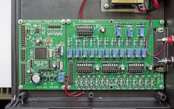 Wielokanałowy woltomierz - rejestrator