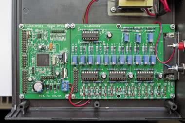 Wielokanałowy woltomierz - rejestrator