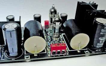 Przedwzmacniacz stereofoniczny z lampami 6111WA