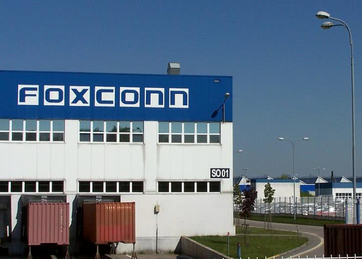 Foxconn inwestuje i zwiększa zatrudnienie w Pardubicach