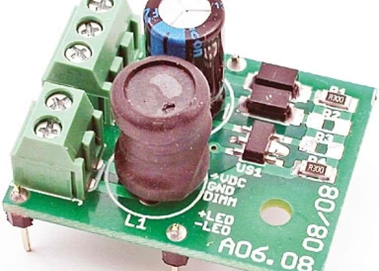 Uniwersalny zasilacz diod LED mocy z układem PT4115
