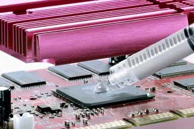 Conrad oferuje materiały termoprzewodzące