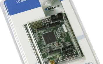 Tani zestaw startowy z układem z rodziny Altera MAX10