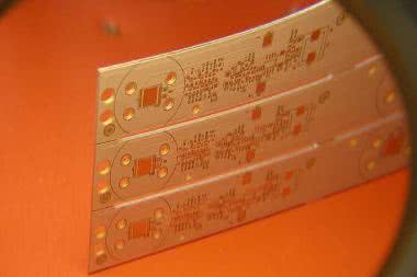 Płytki na podłożu IMS w Eldosie