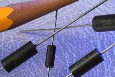 Drutowe cewki w.cz. 0,47...10000 &micro;H do zastosowań specjalnych