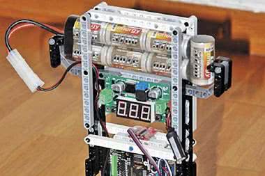 Samojezdny, dwukołowy robot z Intel Galileo