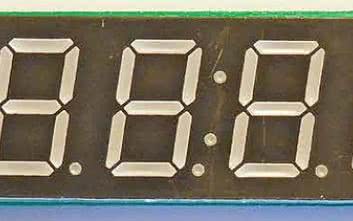 Miniaturowy licznik czasu pracy