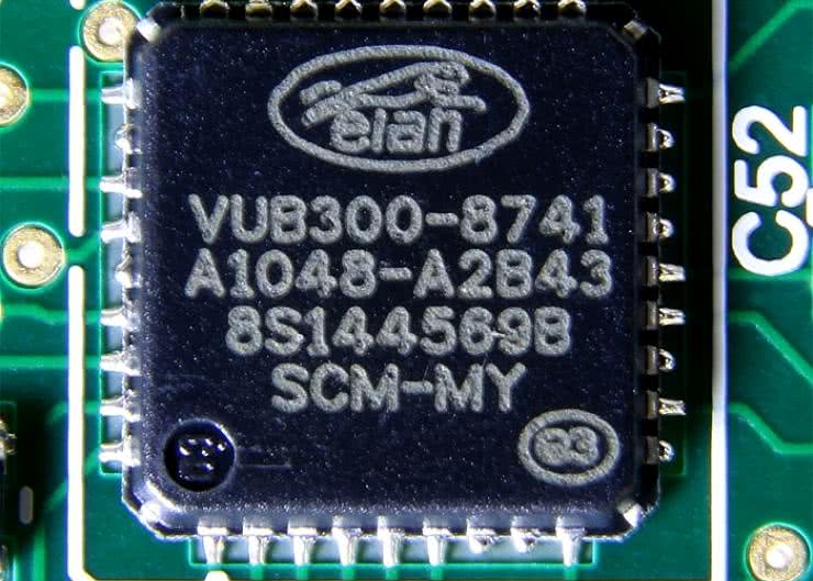 Most USB-to-SDIO Host o przepustowości 480 Mbps