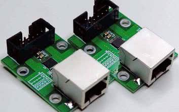 Nadajnik/odbiornik różnicowy dla transmisji cyfrowej