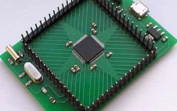 Płytka prototypowa z mikrokontrolerem STM32 L4