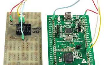Programator/debugger ST-Link. Programowanie pamięci zewnętrznych w systemie z mikrokontrolerem STM32