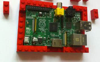Superkomputer z Raspberry PI