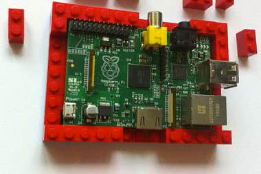 Superkomputer z Raspberry PI