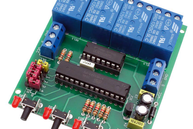 Konfigurowalny przełącznik 4-kanałowy