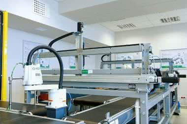 Nowe laboratorium automatyki i robotyki na Uniwersytecie Zielonogórskim