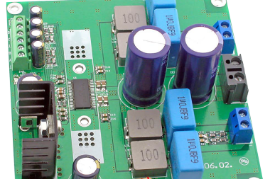 Stereofoniczny wzmacniacz klasy D o mocy 2×50 W