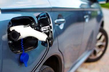 Czy inicjatywy rządowe pobudzą polski rynek elektromobilności?