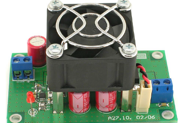 Samochodowy zasilacz do laptopów