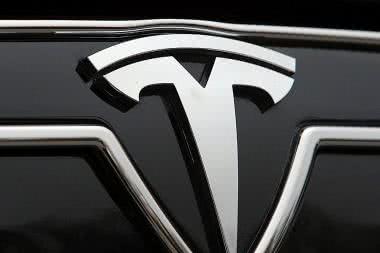 Tesla sprzedaje się w Europie lepiej niż luksusowe sedany z Niemiec