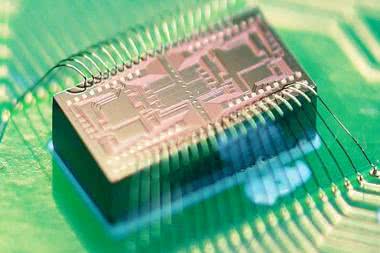 Najbardziej inwestująca w R&D dziesiątka producentów półprzewodników zwiększyła wydatki o 6%