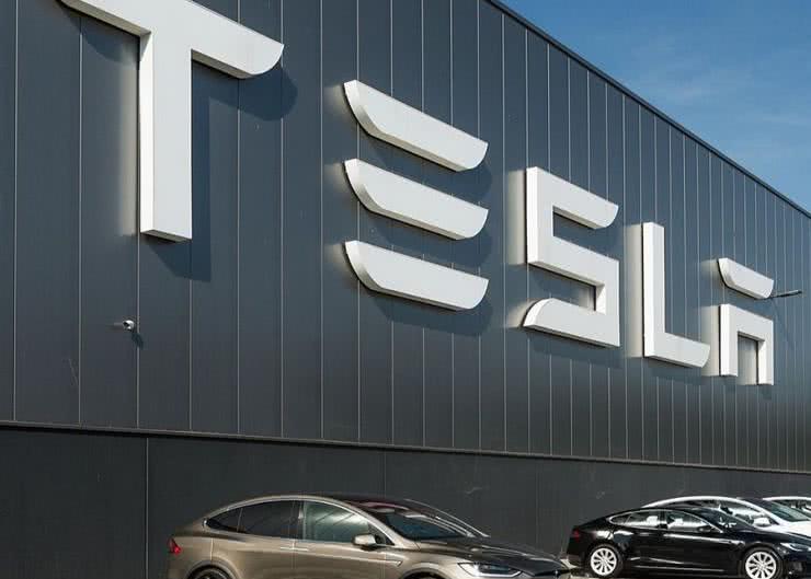 Tesla zatrzymała produkcję Modelu 3