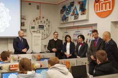 Politechnika Śląska coraz atrakcyjniejsza dla młodych inżynierów - nowe laboratorium wspierane przez ifm electronic