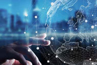 Globalne wydatki na cyfrową transformację w 2018 roku przekroczą 1,1 biliona dolarów