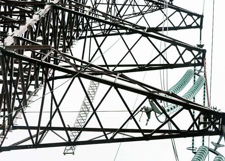 Linię przesyłową 400 kV Baczyna-Plewiska dla PSE wykona chińsko-polskie konsorcjum