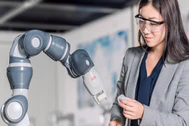 W nowej fabryce ABB w Chinach roboty wyprodukują roboty