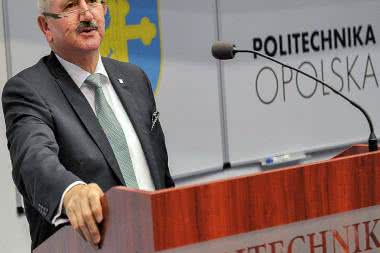 Współpraca Fraunhofer Institute i Uniwersytetu Opolskiego