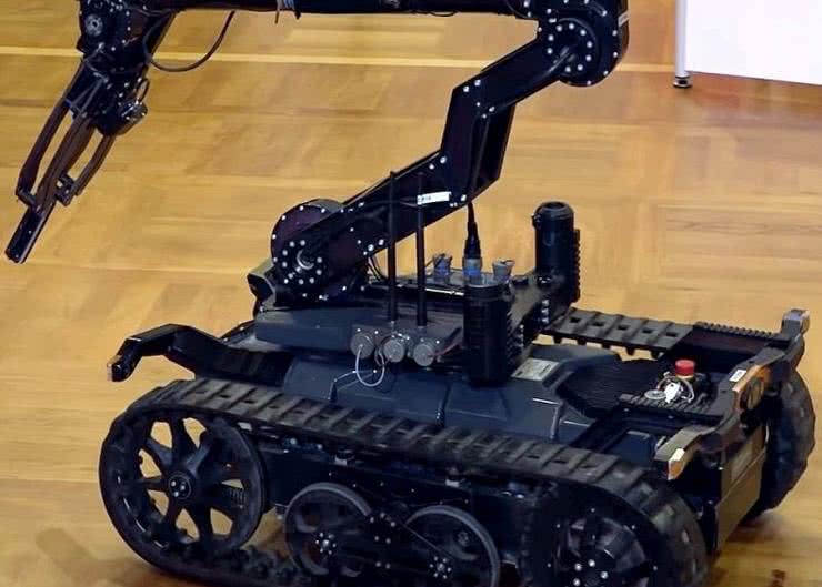 PIAP dostarczy polskiej armii roboty patrolowe