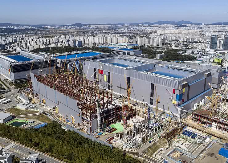 Samsung ogłasza gotowość do produkcji w procesie 5 nm EUV