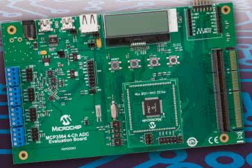 Wygraj zestaw Microchip MCP3564 ADC Evaluation Board