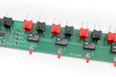 Uniwersalny przełącznik sygnałów, AVT1696