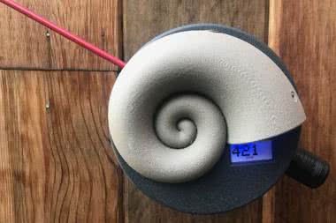 Wskazówkowy miernik poziomu dwutlenku węgla w powietrzu sterowany z Arduino