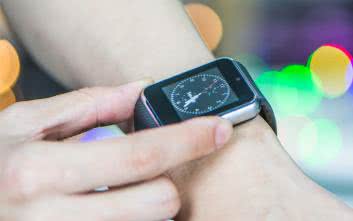 Świat kontrastów i kolorów. Wyświetlacze OLED z pasywną matrycą