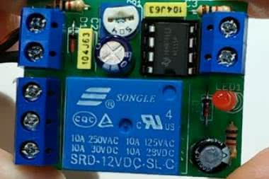 AVT1689 - Przekaźnikowy wyłącznik czasowy