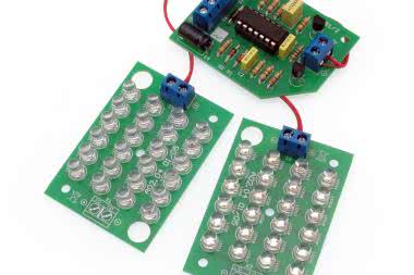 Efekt LED - czerwono - niebieski stroboskop, imitacja pojazdu uprzywilejowanego, AVT2720