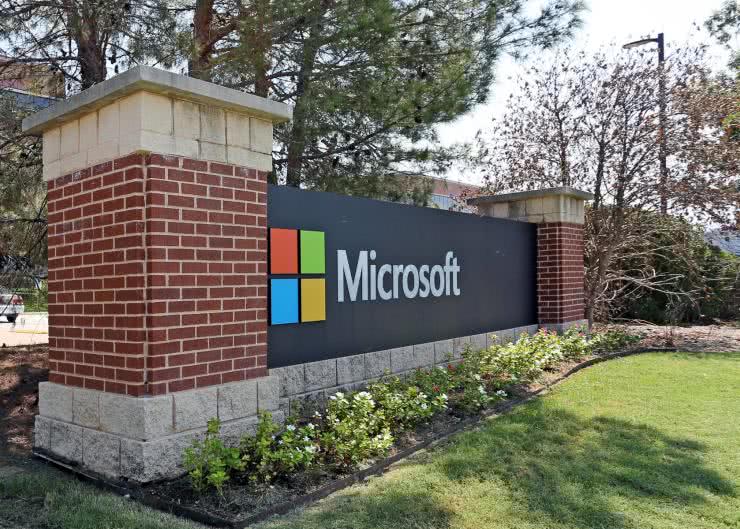 Microsoft zainwestuje 1 miliard dolarów w polski projekt chmurowy