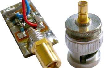 Kieszonkowy układ do generowania szumu białego do szybkiego testowania odpowiedzi impulsowej układu