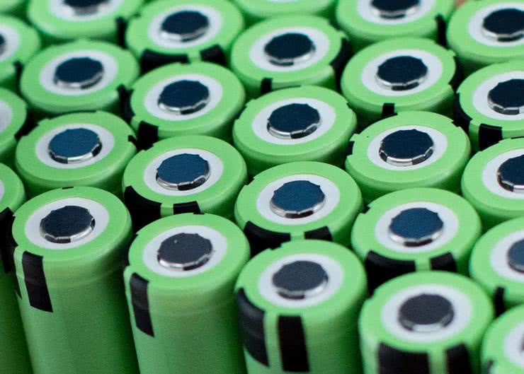 Do 2027 roku rynek akumulatorów li-ion przekroczy 129 mld dolarów