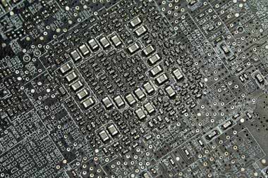 "Masa" problemów z obwodami zasilania na płytkach PCB. Prawidłowe prowadzenie obwodu masy na płytkach PCB układów cyfrowo-analogowych