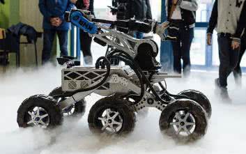 Łazik marsjański HAL-062. Projekt Koła Naukowego Robotyków KNR działającego przy Wydziale Mechanicznym Energetyki i Lotnictwa Politechniki Warszawskiej