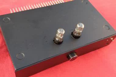 Hybrydowy wzmacniacz lampowy