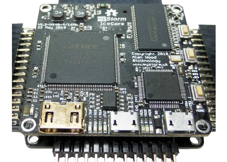 FPGA a Open Source. Płytka prototypowa IceCore z układem Lattice ICE40