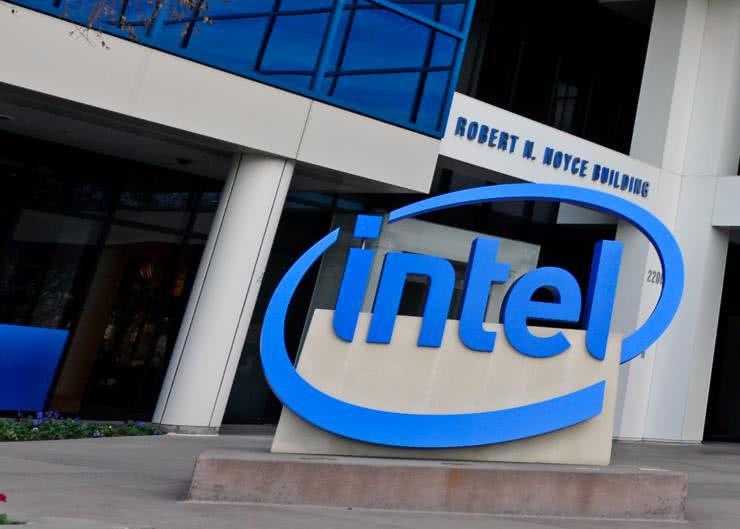 Intel osiągnął w 2020 roku nowy rekord przychodów
